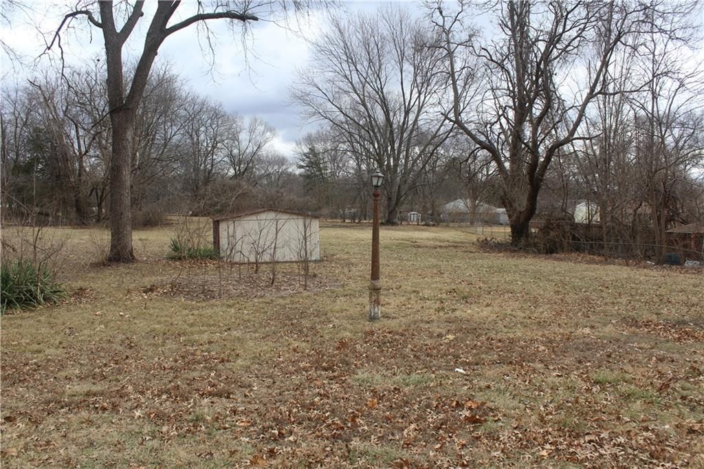 10831 Holmes Road — photo 42