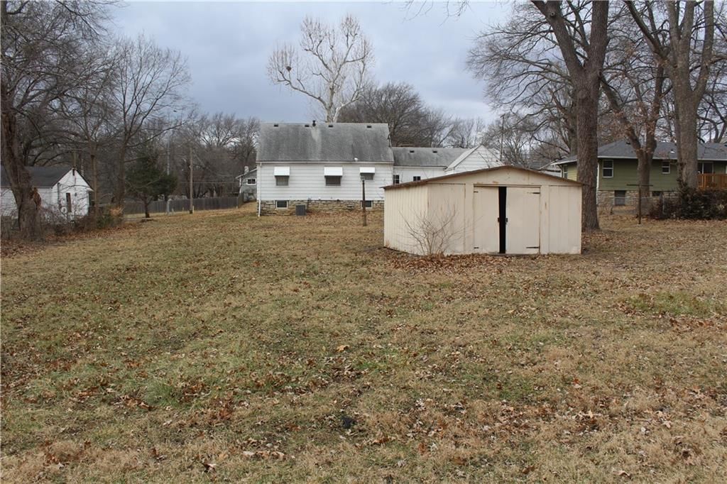 10831 Holmes Road — photo 43