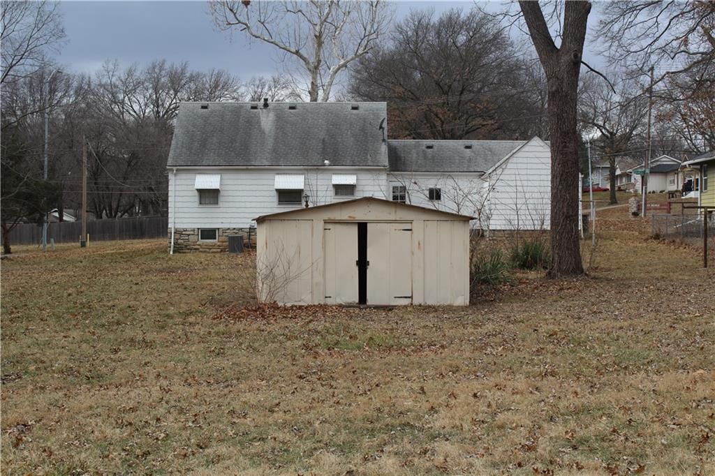 10831 Holmes Road — photo 45