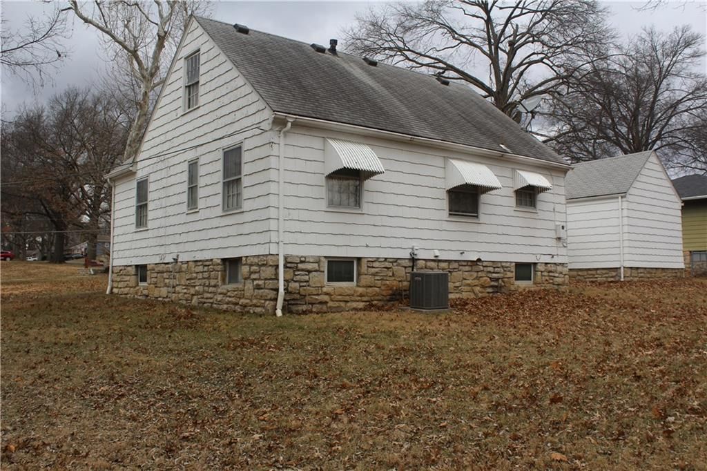 10831 Holmes Road — photo 48