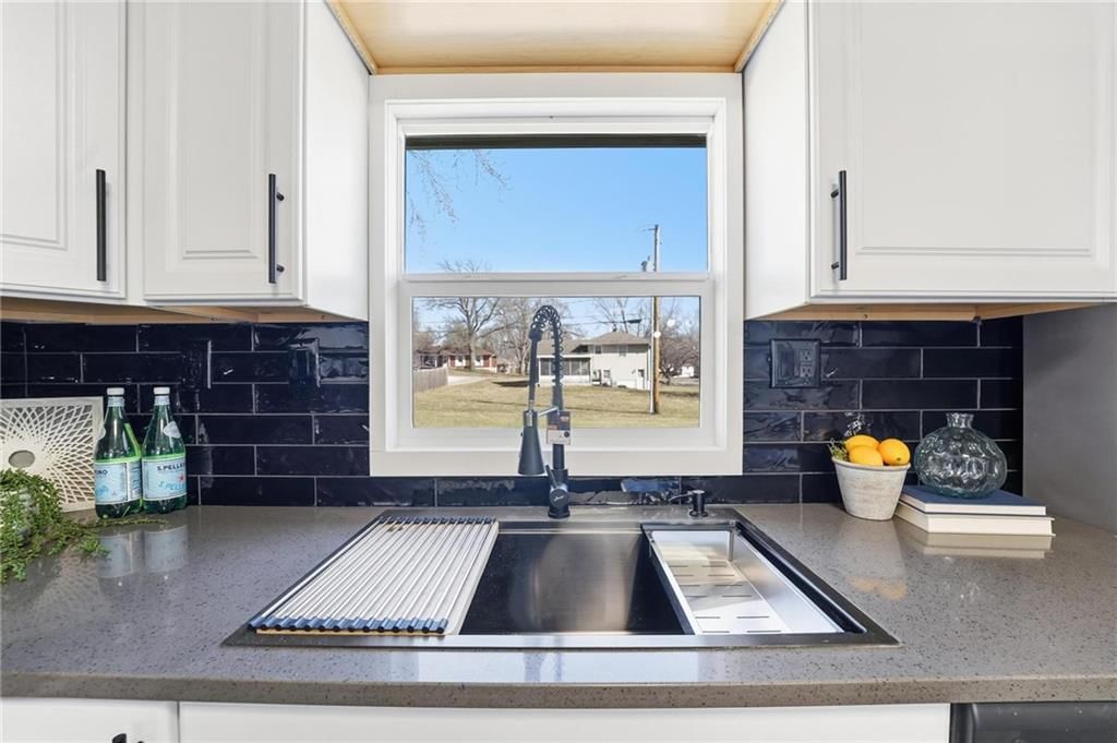 7515 N Tracy Avenue — photo 8