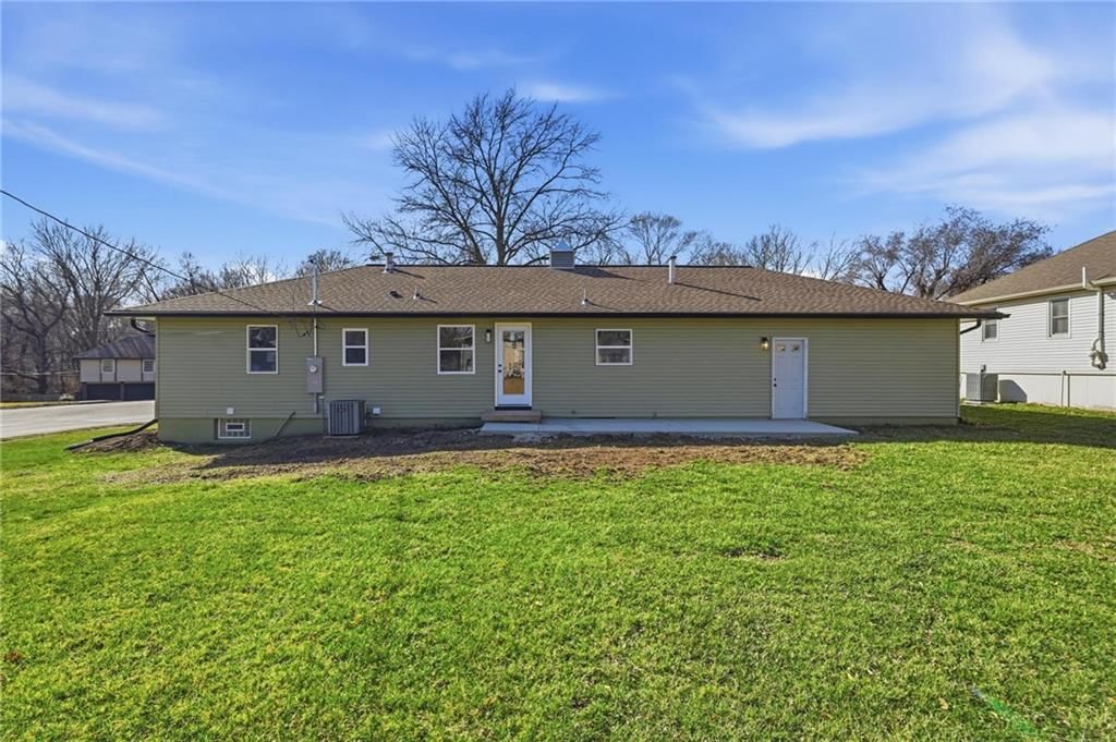 7515 N Tracy Avenue — photo 35