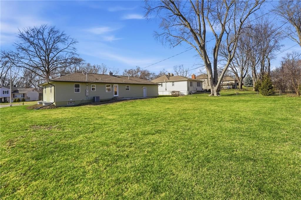 7515 N Tracy Avenue — photo 36