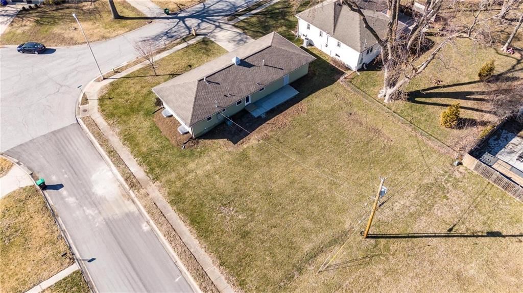 7515 N Tracy Avenue — photo 46