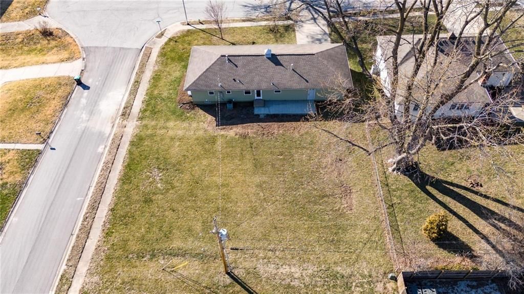 7515 N Tracy Avenue — photo 47