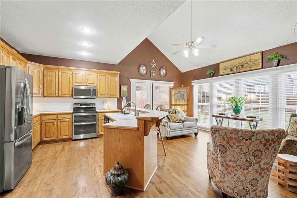 5019 Mccoy Street — photo 10