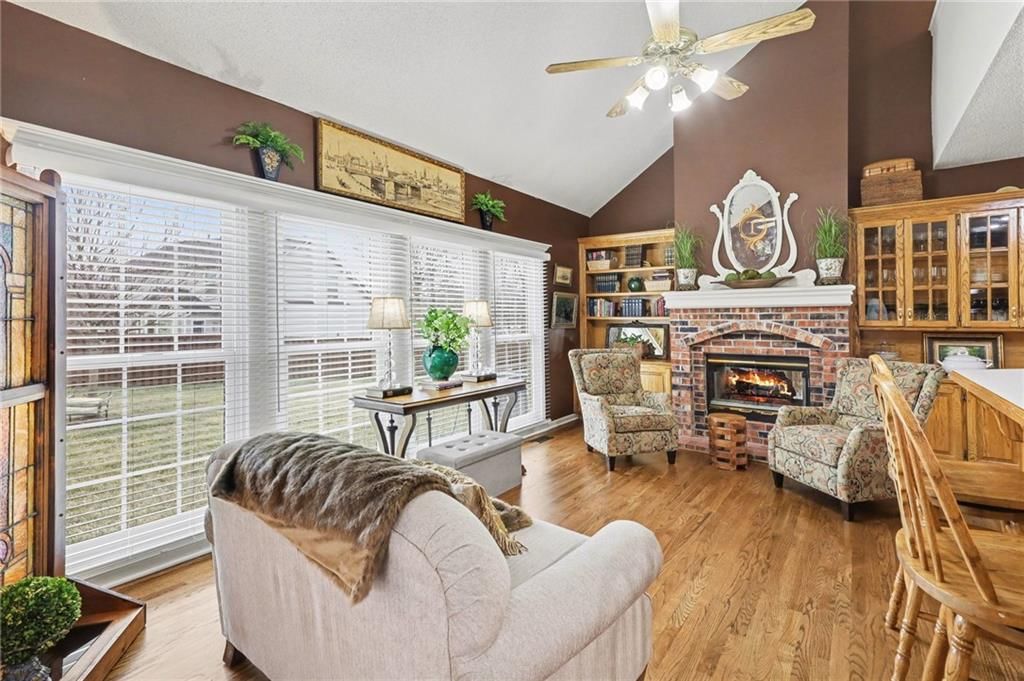 5019 Mccoy Street — photo 12