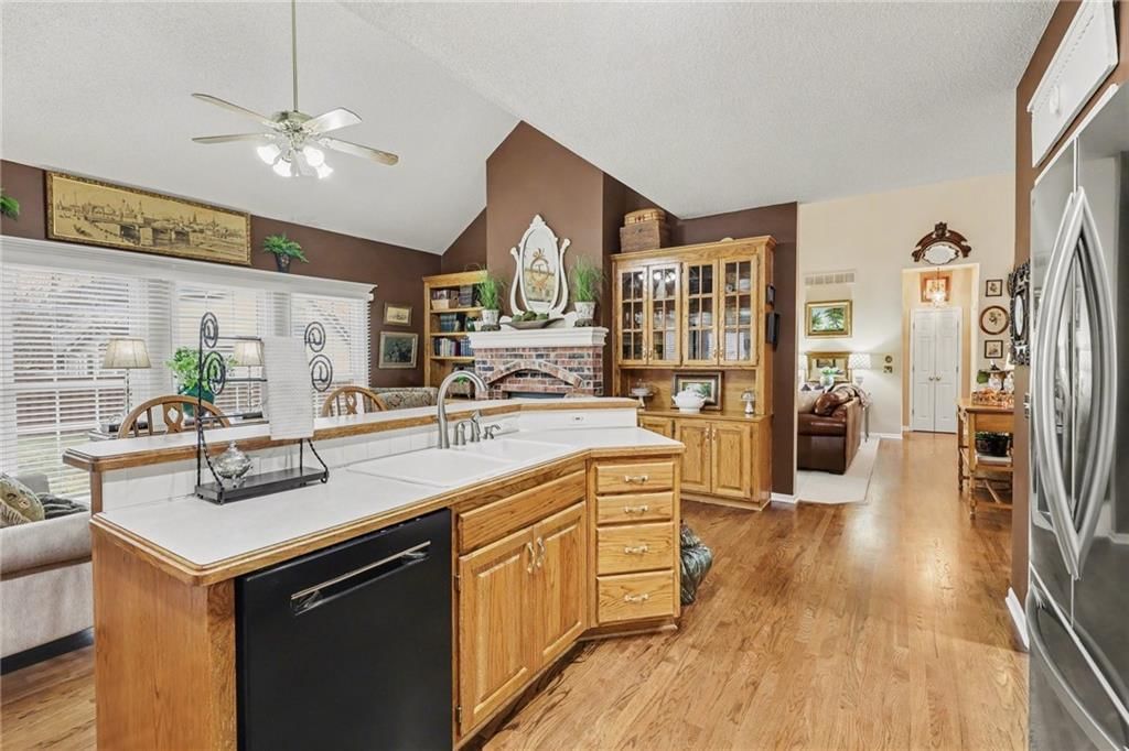 5019 Mccoy Street — photo 13