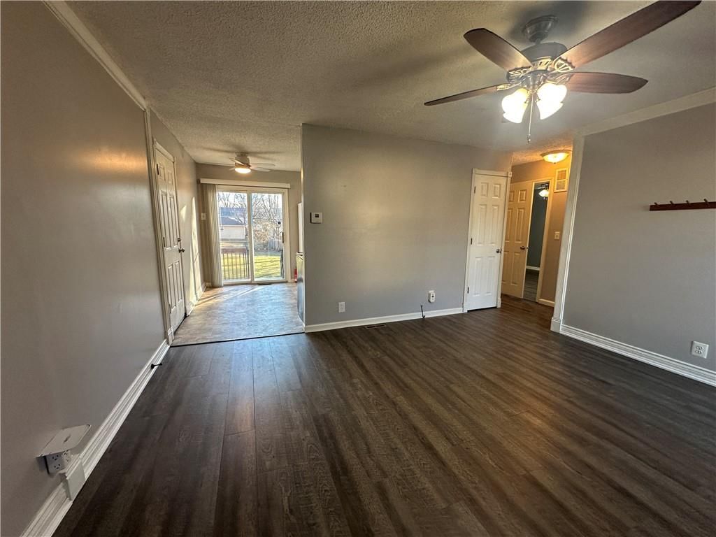 1319 S Crane Street — photo 8