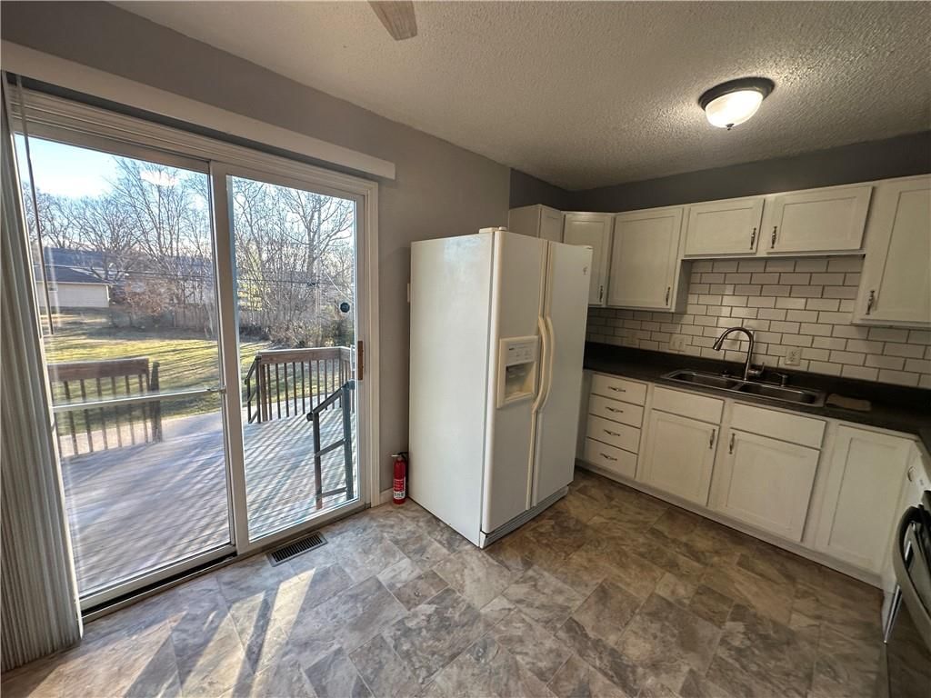 1319 S Crane Street — photo 10