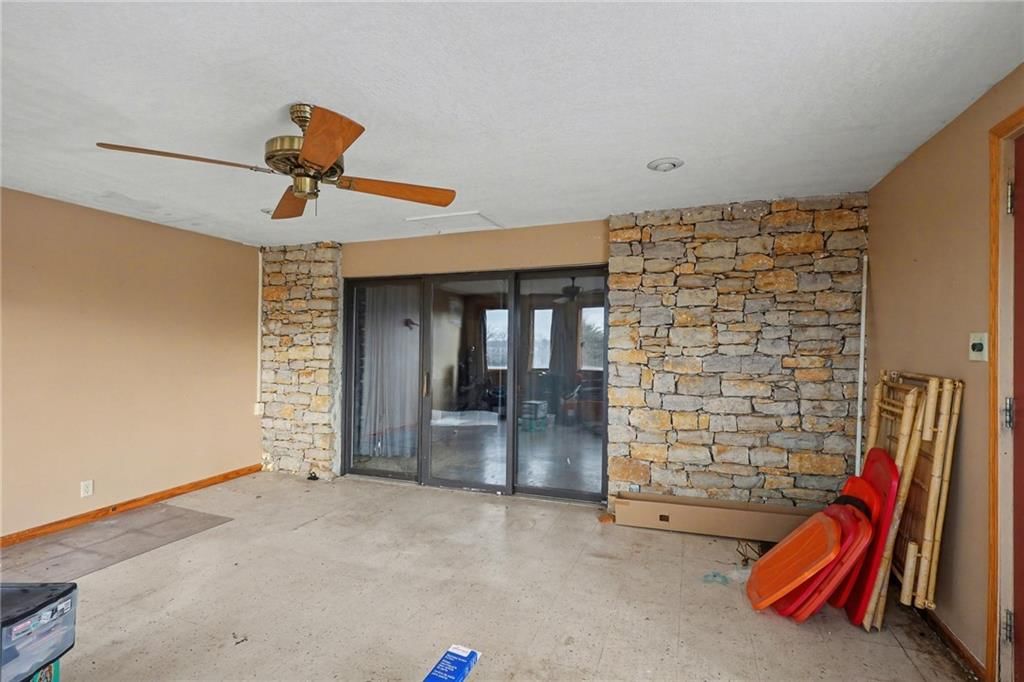 12100 Hedge Lane Terrace — photo 27