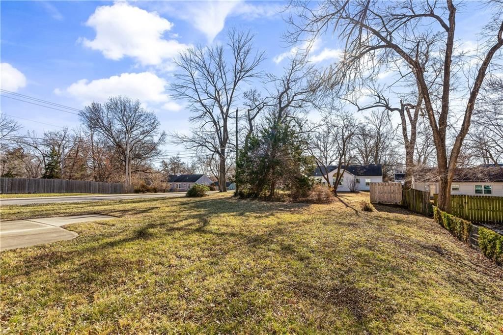 7657 High Drive — photo 16
