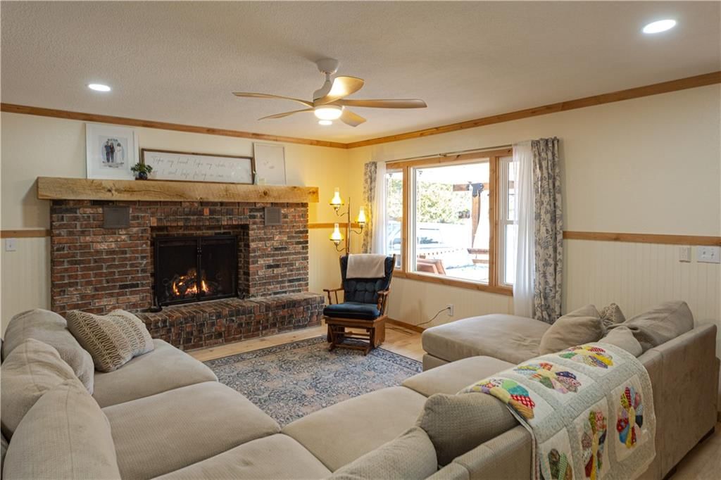 1440 S 145 Road — photo 4