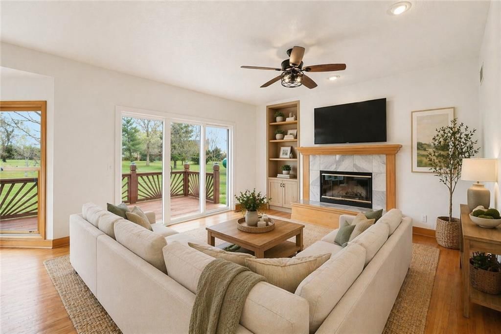 16374 Lake Point Drive — photo 15