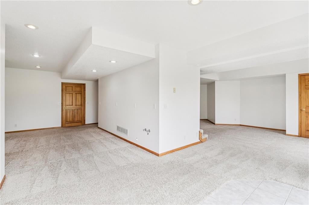 16374 Lake Point Drive — photo 32
