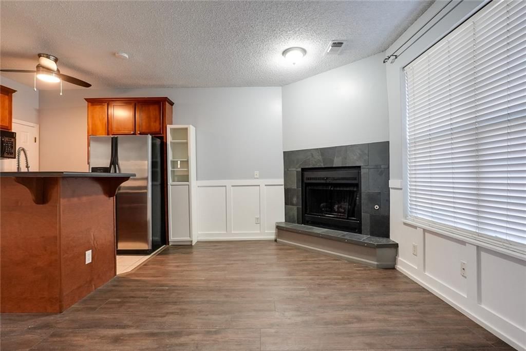 909 W 41st Place — photo 4