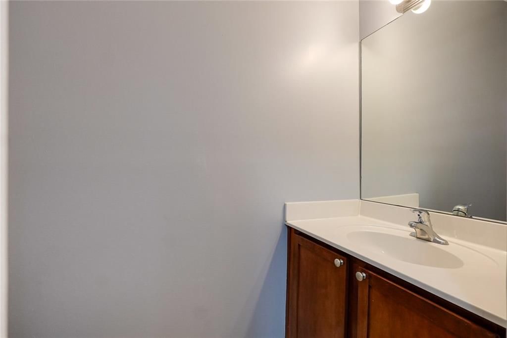 909 W 41st Place — photo 15