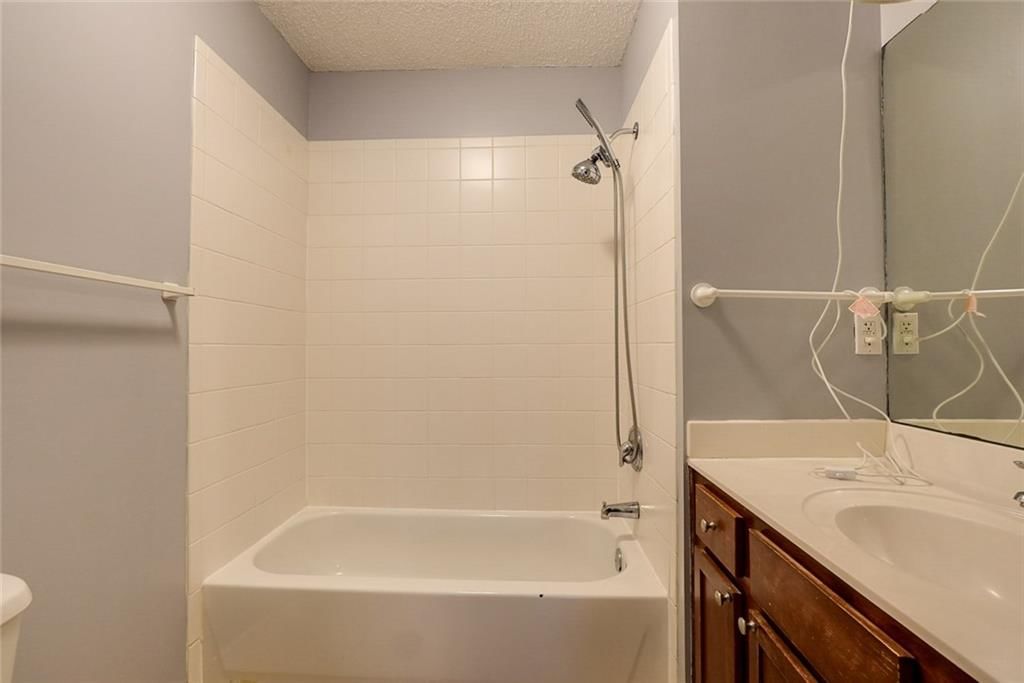 909 W 41st Place — photo 20