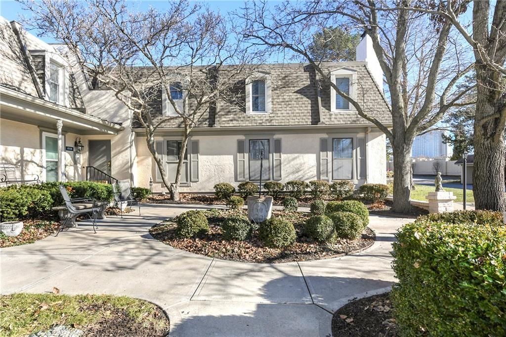 6708 W 109th Street — photo 2