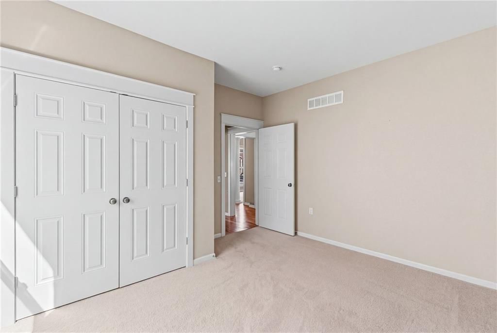 407 E 30th Avenue — photo 10