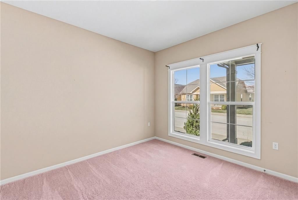 407 E 30th Avenue — photo 11