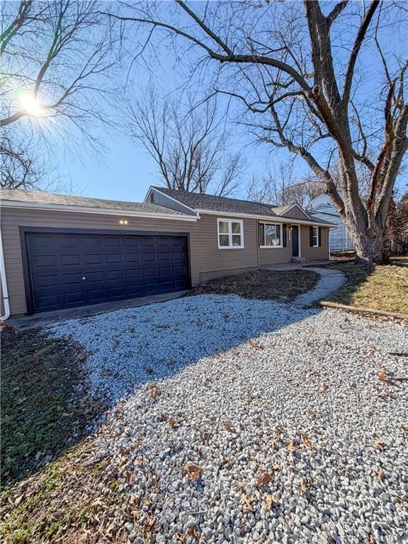 4823 NE 46th Street, Kansas City, MO