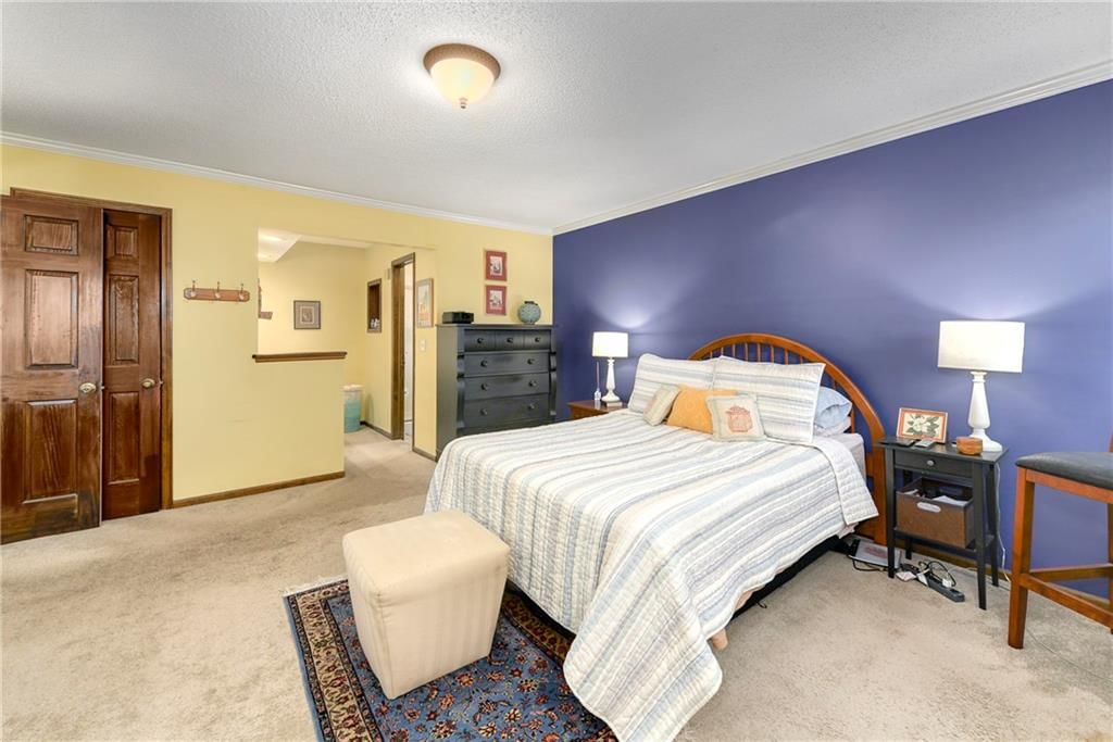 10139 Earnshaw Street — photo 24