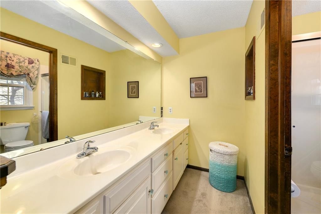 10139 Earnshaw Street — photo 25