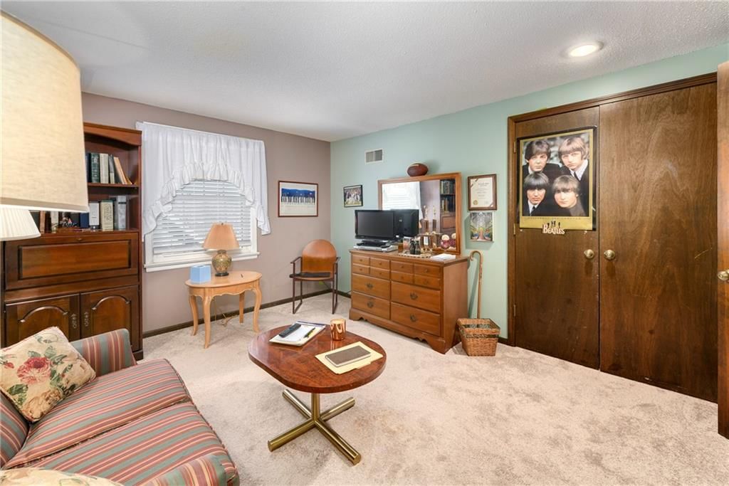 10139 Earnshaw Street — photo 29