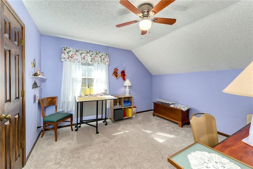 10139 Earnshaw Street — photo 32