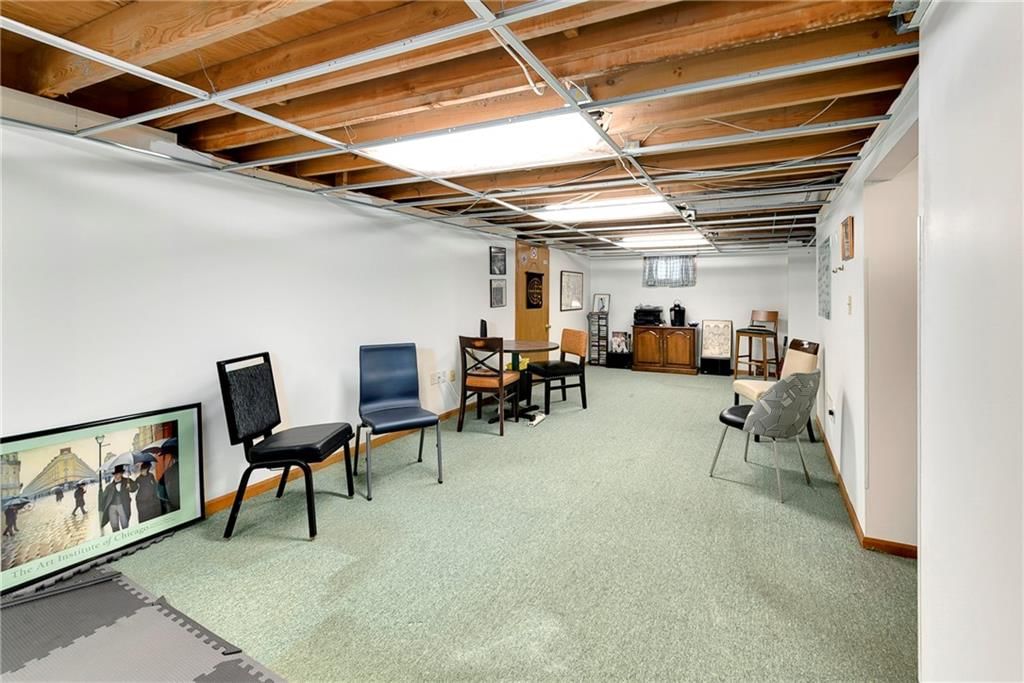 10139 Earnshaw Street — photo 35