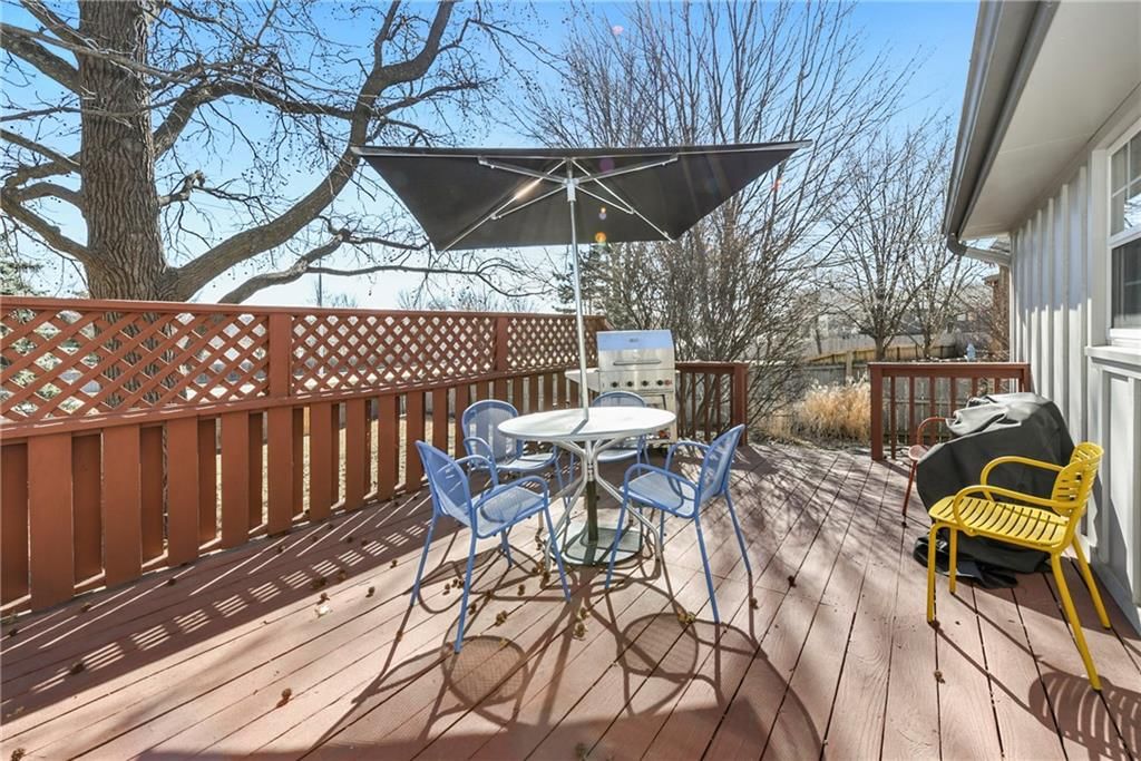 10139 Earnshaw Street — photo 39