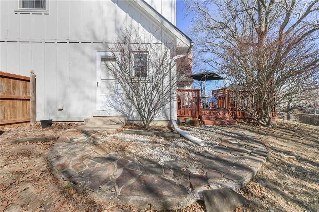 10139 Earnshaw Street — photo 41