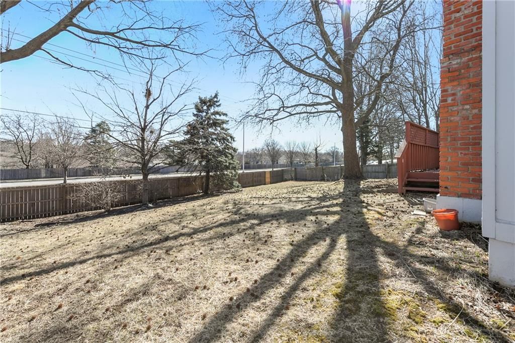 10139 Earnshaw Street — photo 45