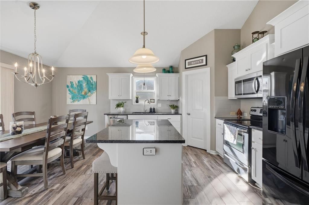 12311 N Wayne Avenue — photo 9