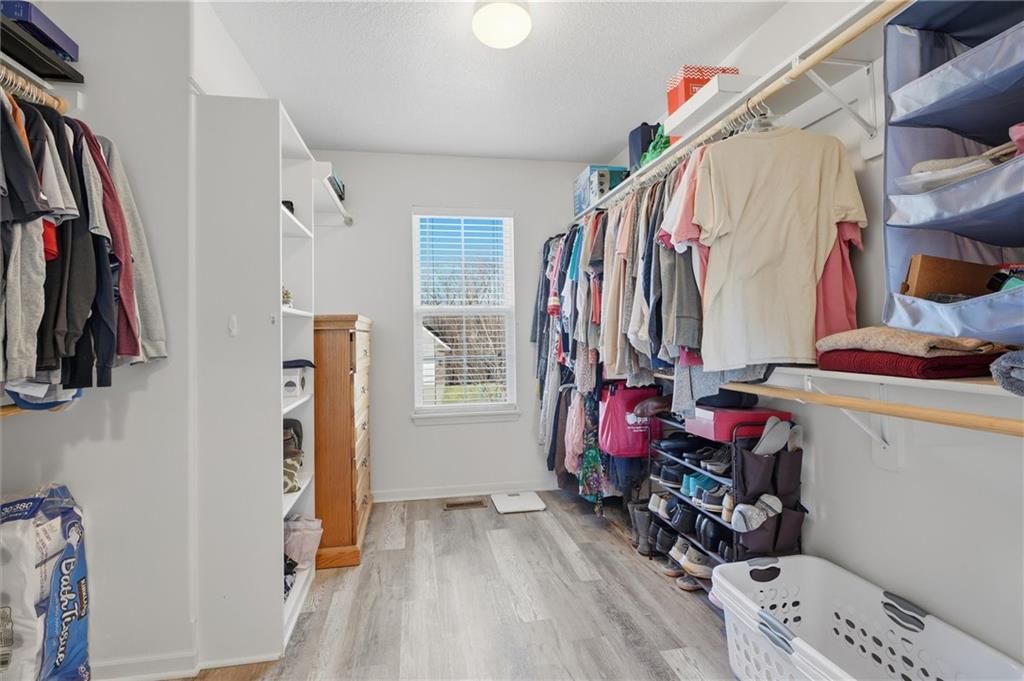 12311 N Wayne Avenue — photo 17