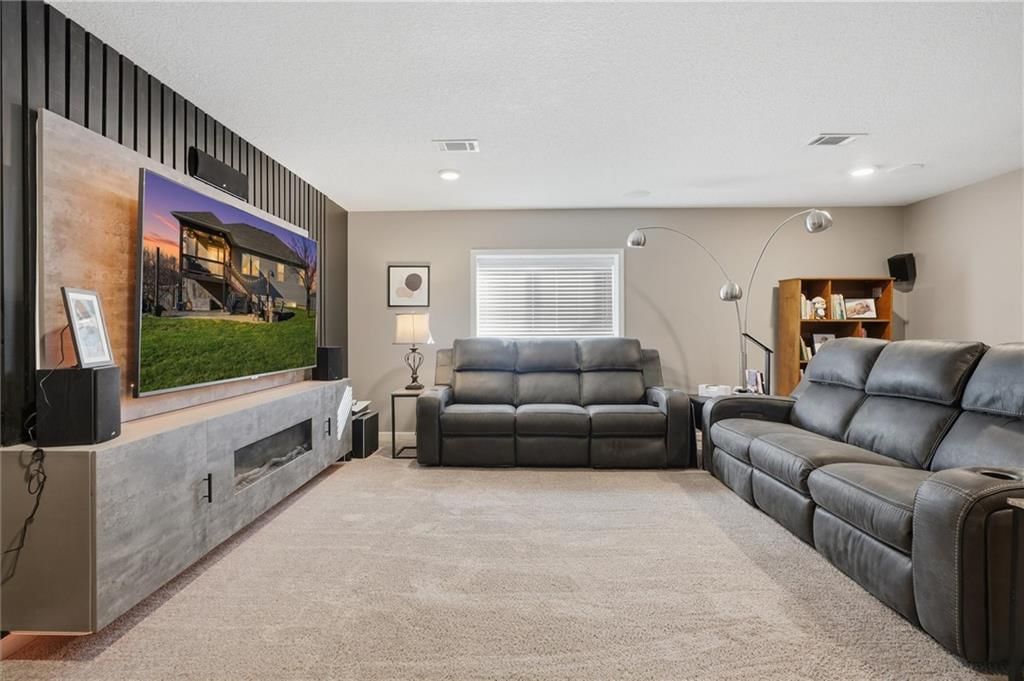 12311 N Wayne Avenue — photo 27