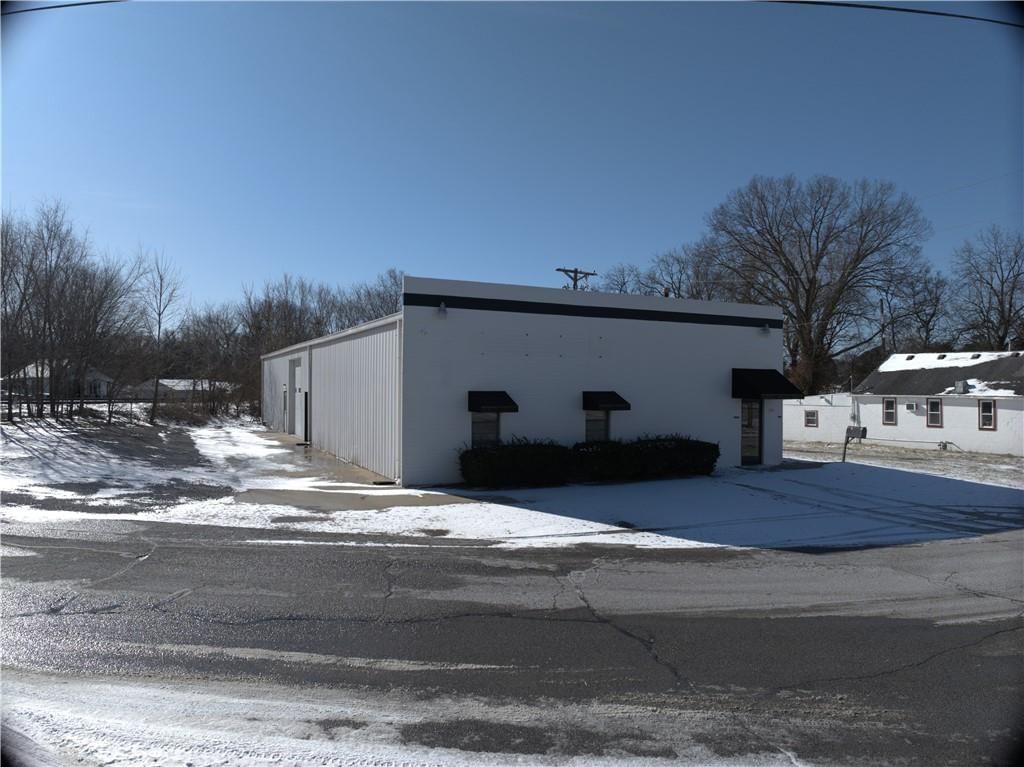 101 W Shrader Street — photo 8