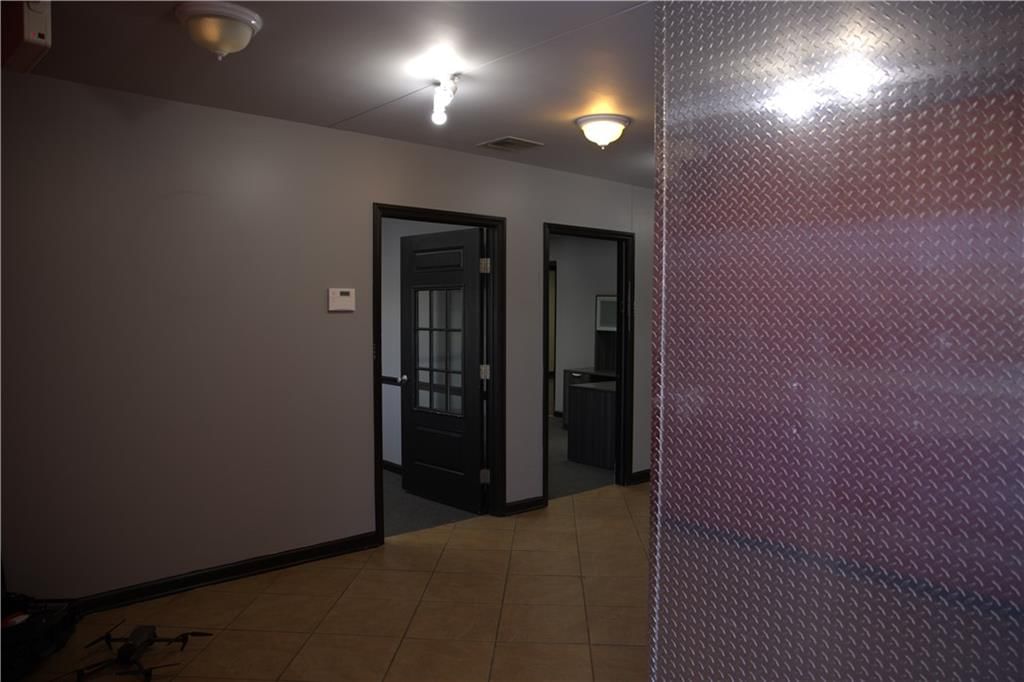 101 W Shrader Street — photo 15