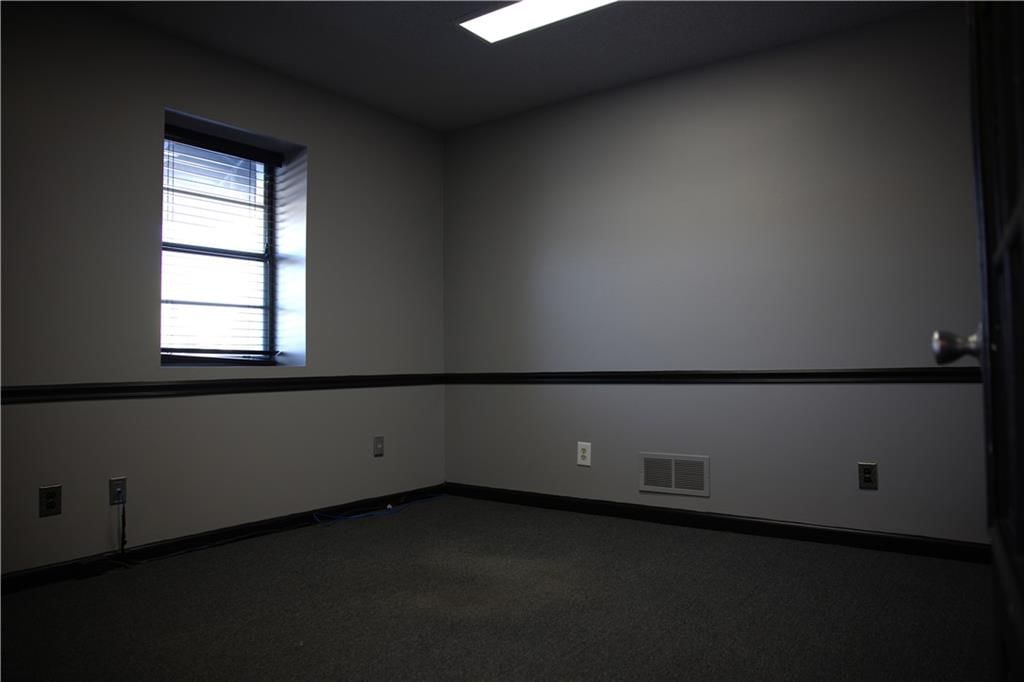 101 W Shrader Street — photo 18