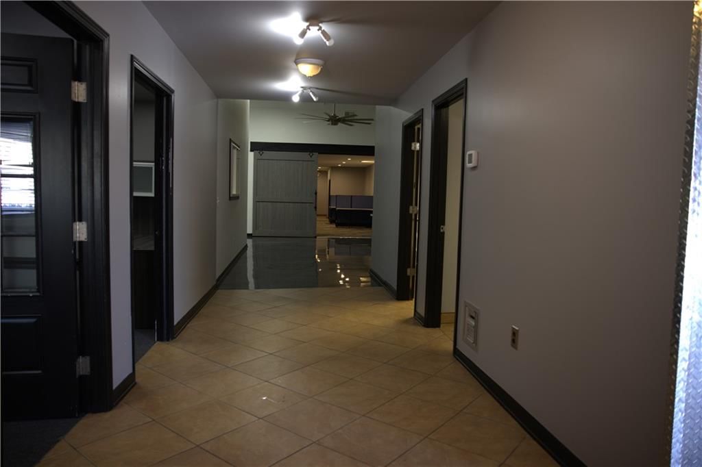 101 W Shrader Street — photo 20