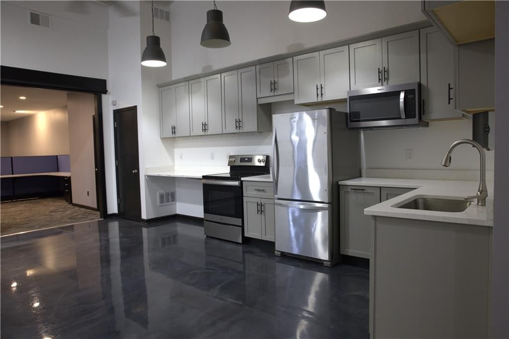 101 W Shrader Street — photo 29