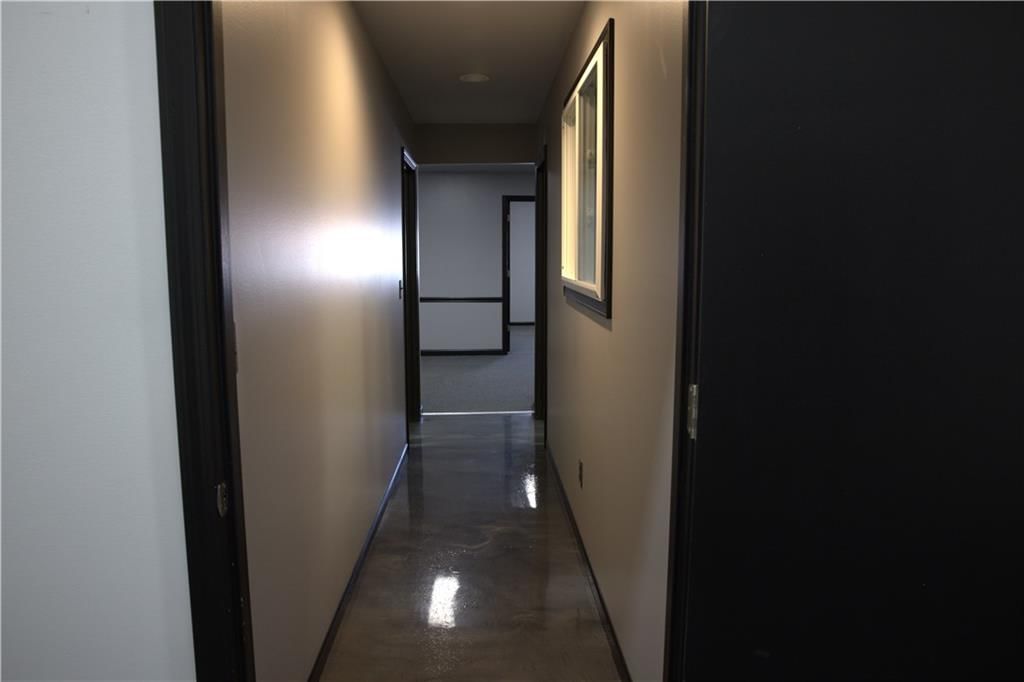 101 W Shrader Street — photo 32