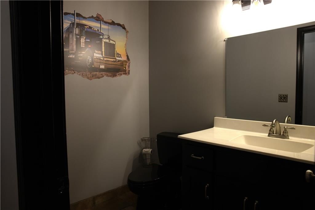101 W Shrader Street — photo 44