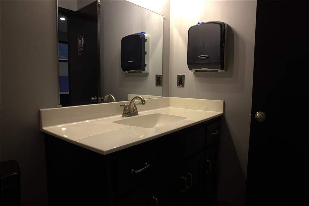 101 W Shrader Street — photo 45