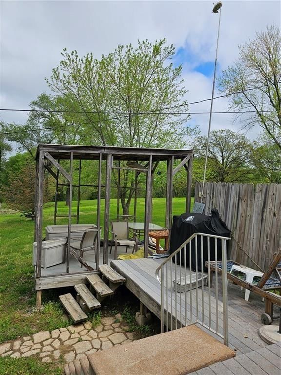 30740 W 83rd Street — photo 3