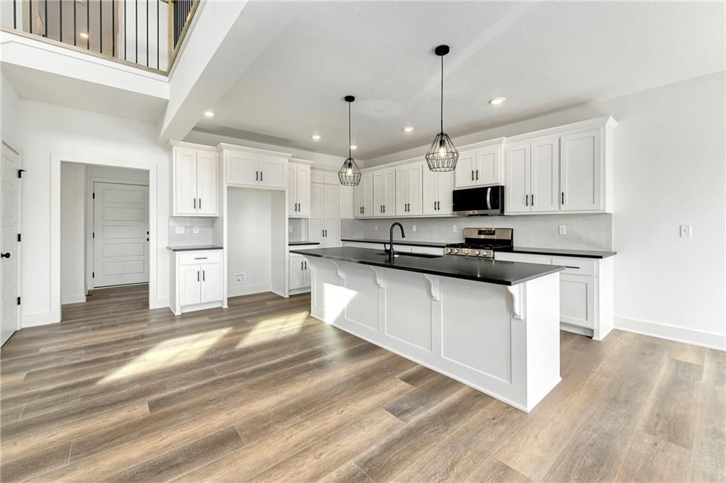 3920 SW Stoney Brook Drive — photo 9