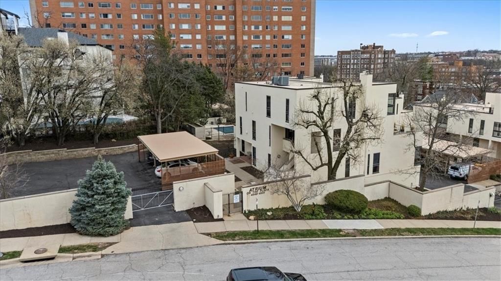 4549 Walnut Street, Kansas City, MO
