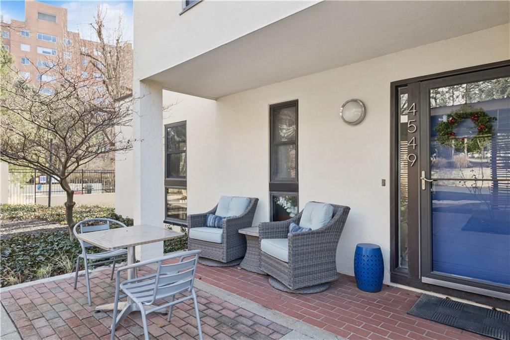 4549 Walnut Street — photo 2