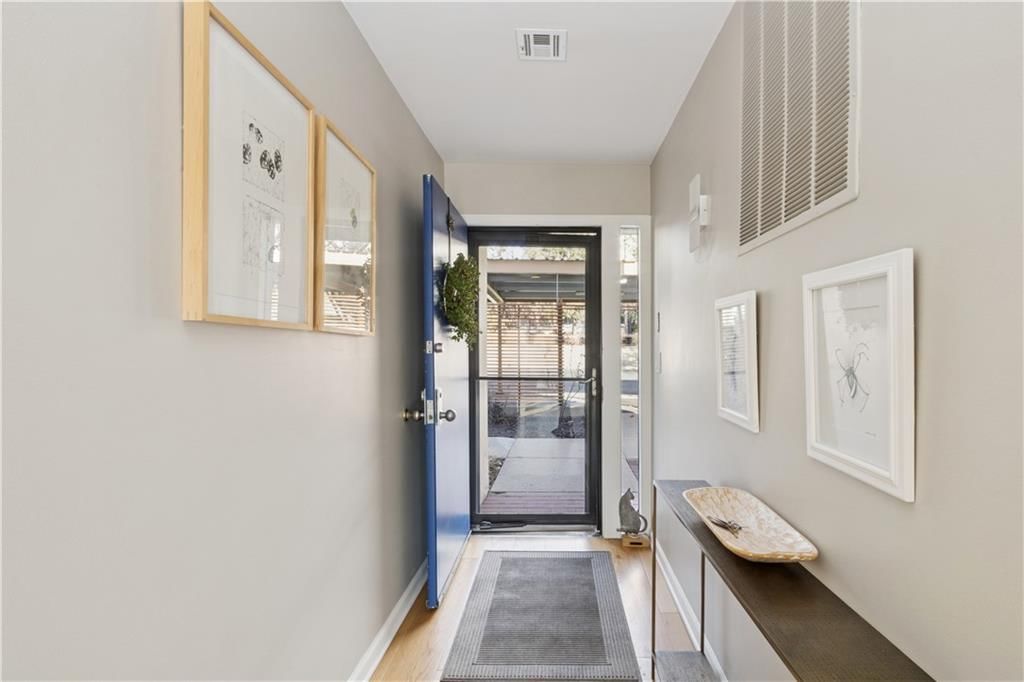 4549 Walnut Street — photo 4